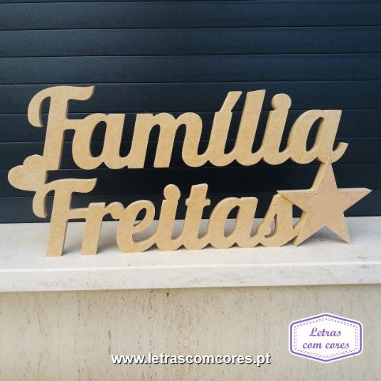 Família Personalizada com coração e estrela (MDF)